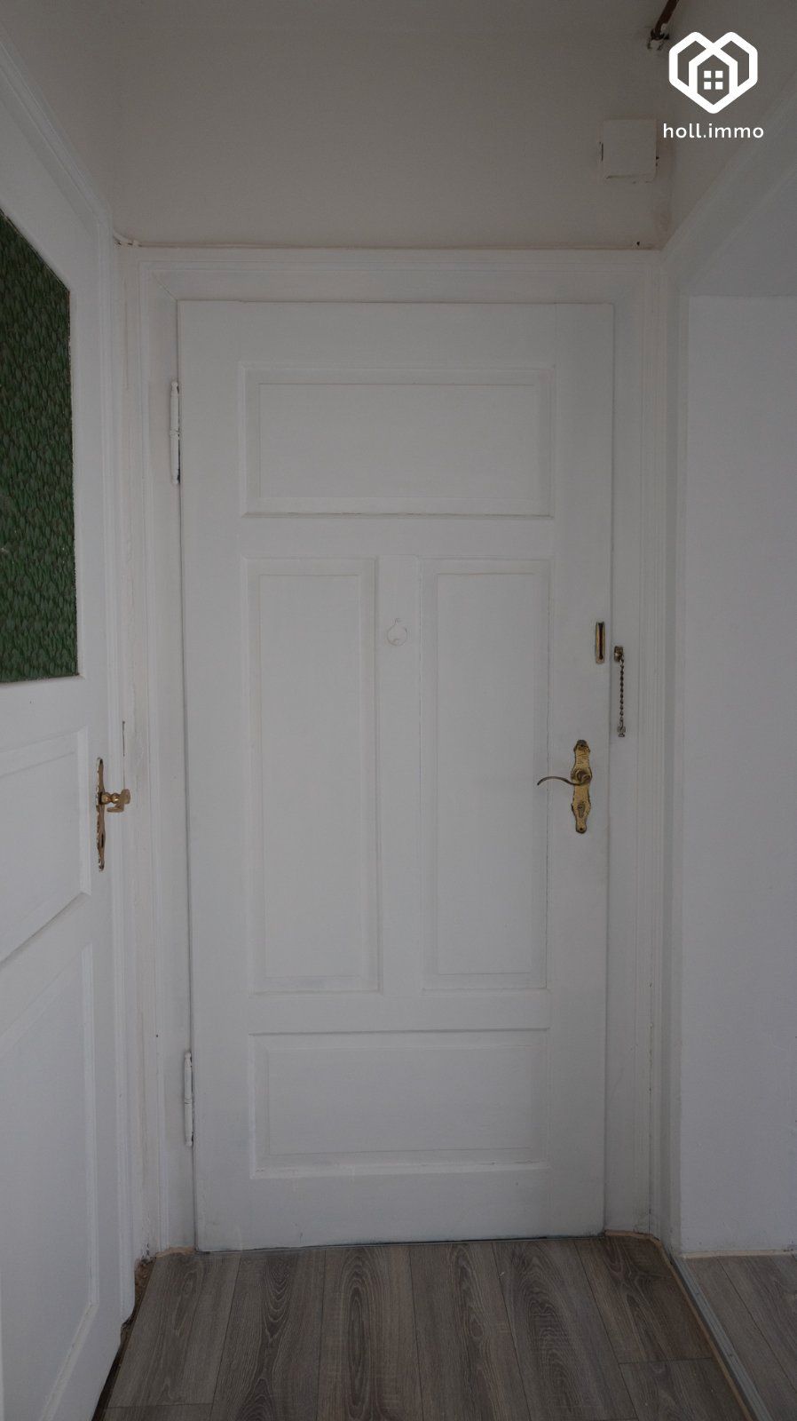 Wohnungseingang mit Flur
