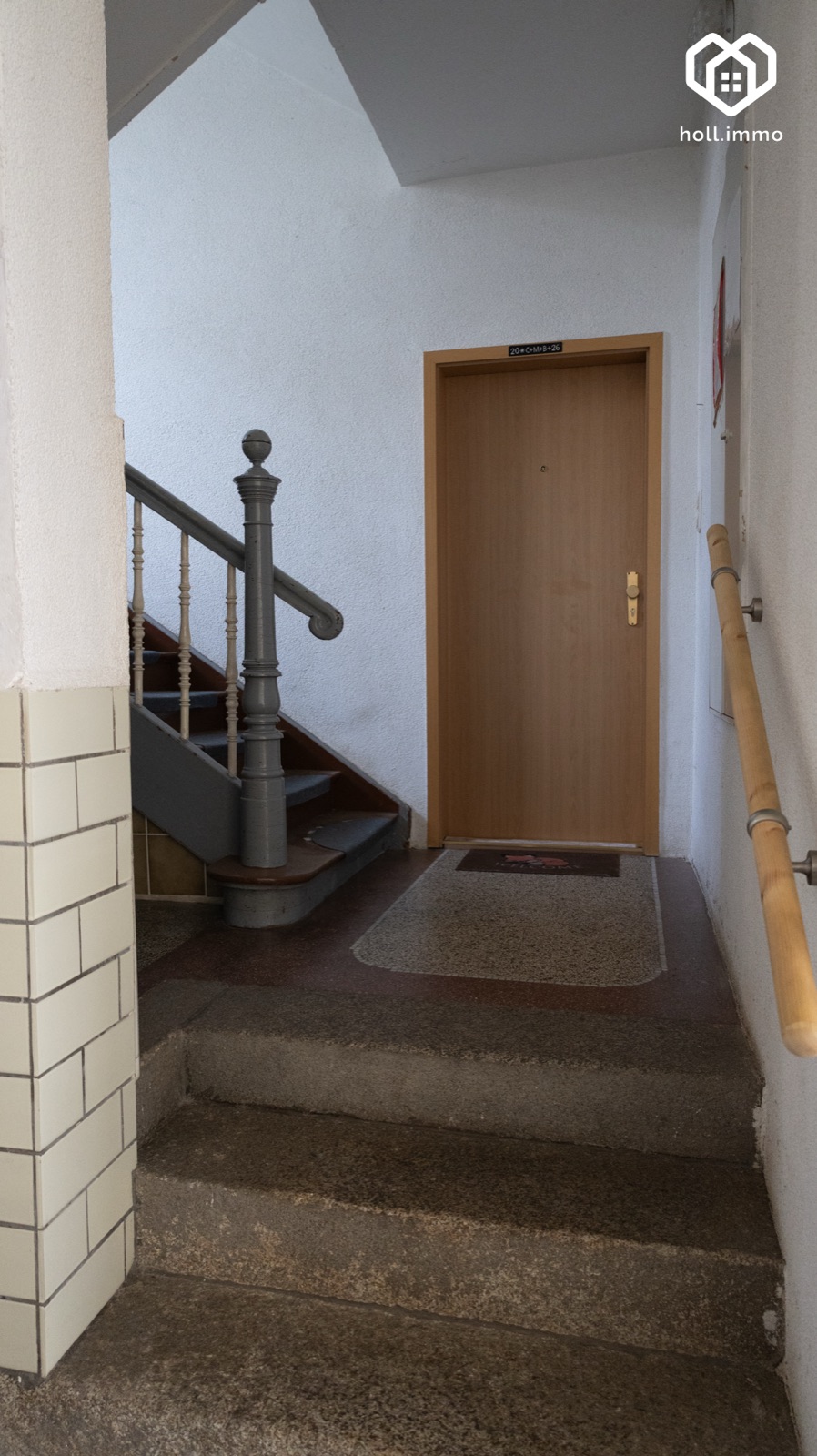 Treppenhaus mit historischem Geländer